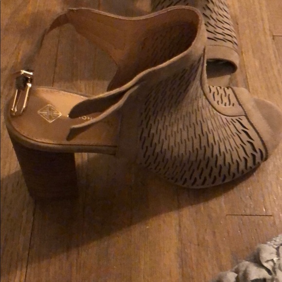 Shoes - Picture 3 of 3